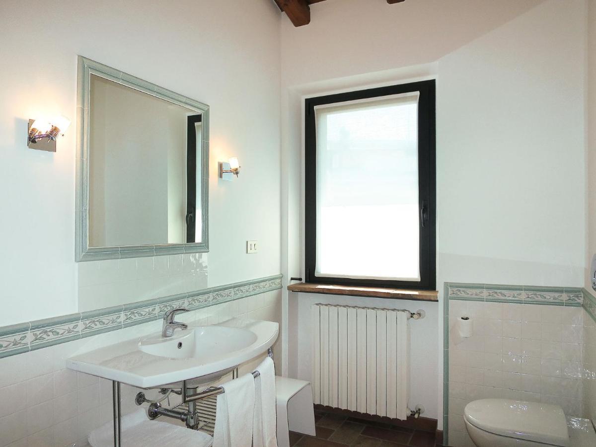 Apartment La Corte Bricca - Bilo C By Interhome Castana  Екстер'єр фото